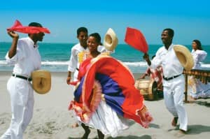 Traditioneller Tanz an Ecuadors Küste - Ecuador-Reisen – Küste und Traumstrände entdecken