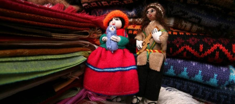 Galapagos PRO Ecuador Reisen Handarbeit Tolle Produkte auf den Handwerksmärkten