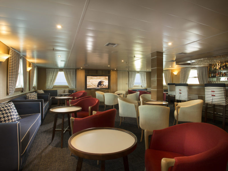 Galapagos cruise Isabela II Lounge Bar