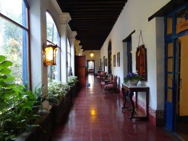 Galapagos PRO Hacienda Pinsaqui corridor
